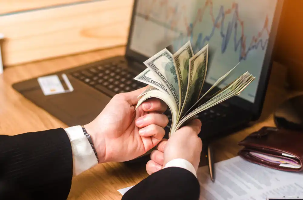 2026 資金調度指南： 刷卡換現金 vs. 信貸 vs. 房貸增貸，怎麼選最省···